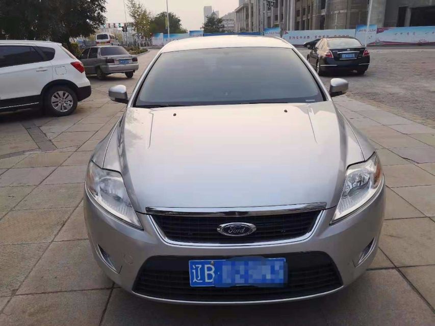 个人08年手动挡福特蒙迪欧致胜,车况精品,里外非常新实表9万公里,四条