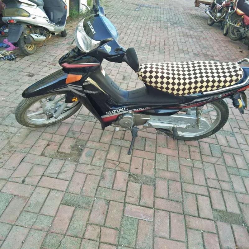 诚信摩托车修理